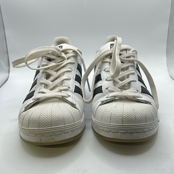 Adidas Superstar Athletic Active Shoe White Black Mens Size 7 - Picture 2 of 16